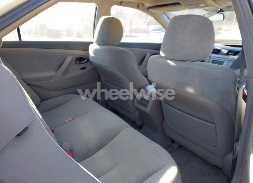 Photo 8 of 2008 Toyota Camry LE (VIN 4T4BE46KX8R025830)