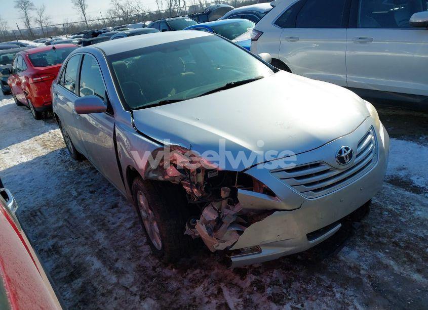2008 Toyota Camry LE (VIN 4T4BE46KX8R037735) main photo
