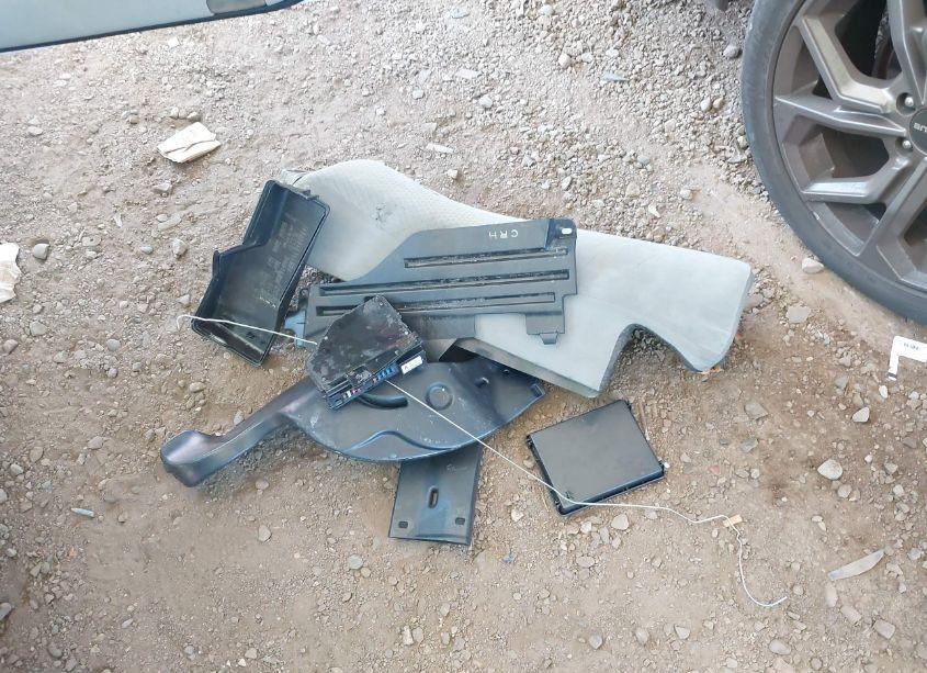 Photo 12 of 2008 Toyota Camry LE (VIN 4T4BE46KX8R039100)