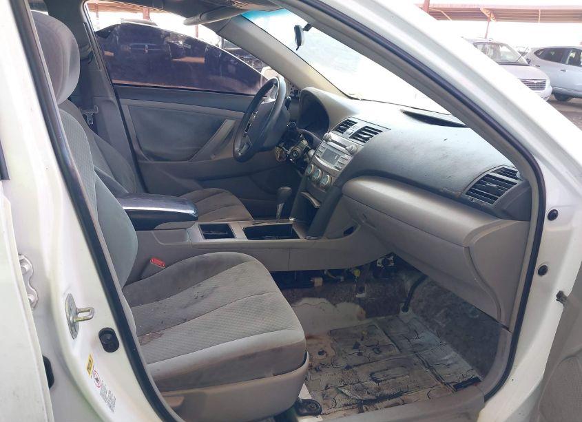 Photo 5 of 2008 Toyota Camry LE (VIN 4T4BE46KX8R039100)