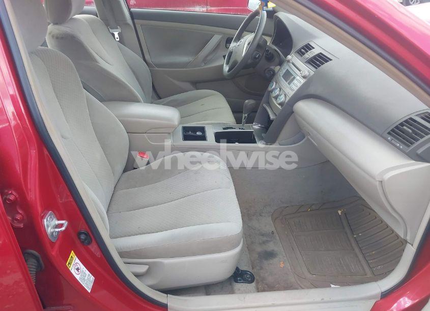 Photo 5 of 2009 Toyota Camry LE (VIN 4T4BE46KX9R065410)