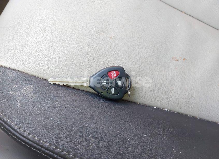 Photo 11 of 2009 Toyota Camry LE (VIN 4T4BE46KX9R073152)