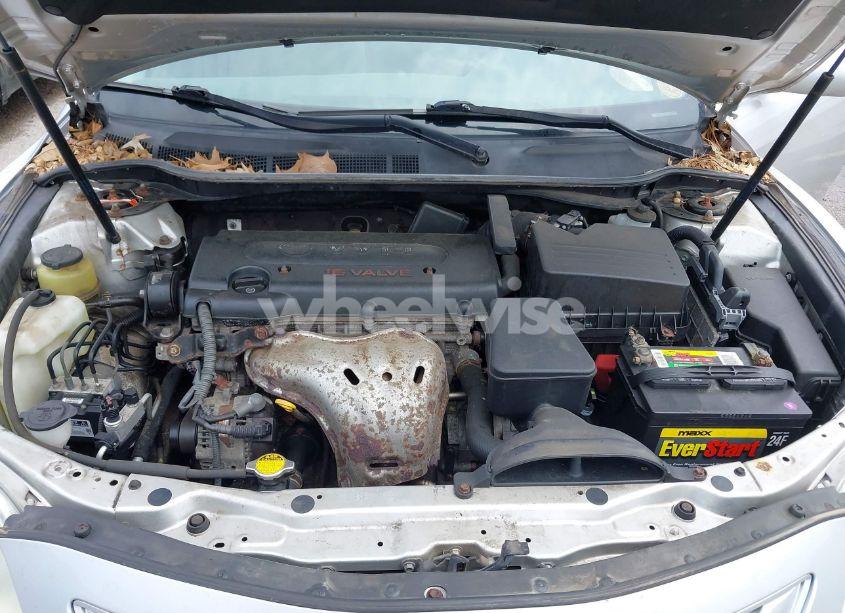 Photo 10 of 2009 Toyota Camry LE (VIN 4T4BE46KX9R086984)
