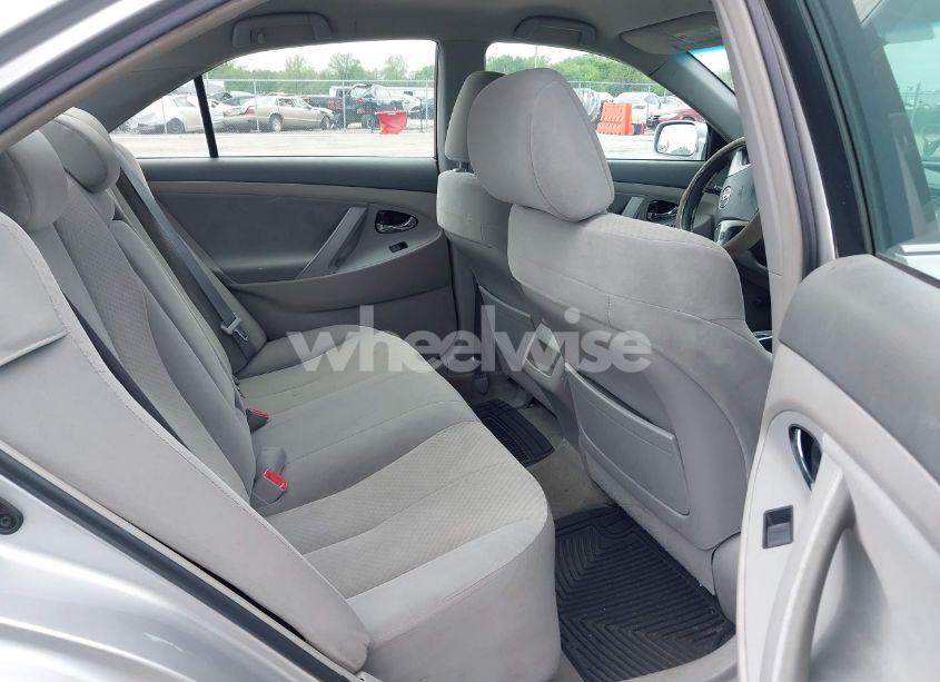 Photo 8 of 2009 Toyota Camry LE (VIN 4T4BE46KX9R086984)