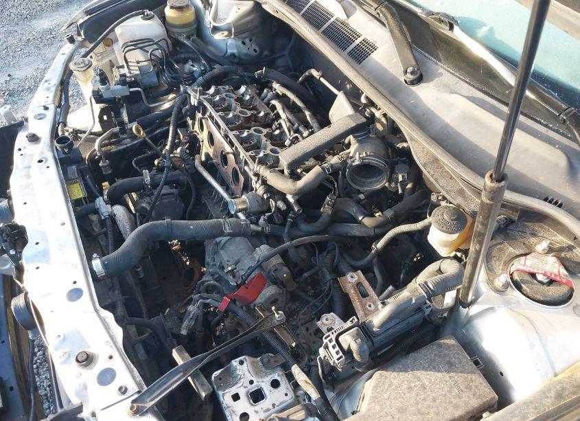 Photo 10 of 2009 Toyota Camry LE (VIN 4T4BE46KX9R087410)