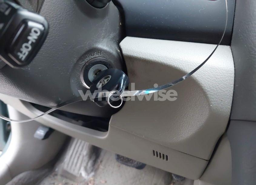 Photo 11 of 2009 Toyota Camry LE (VIN 4T4BE46KX9R088685)