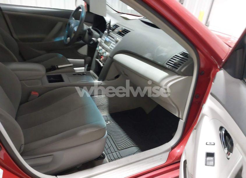 Photo 5 of 2009 Toyota Camry LE (VIN 4T4BE46KX9R103332)