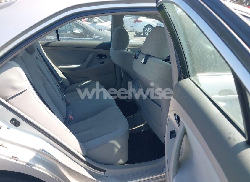 Photo 8 of 2009 Toyota Camry LE (VIN 4T4BE46KX9R110488)