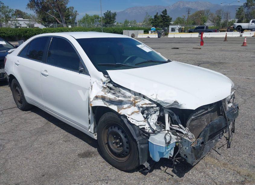 2009 Toyota Camry LE (VIN 4T4BE46KX9R117215) main photo