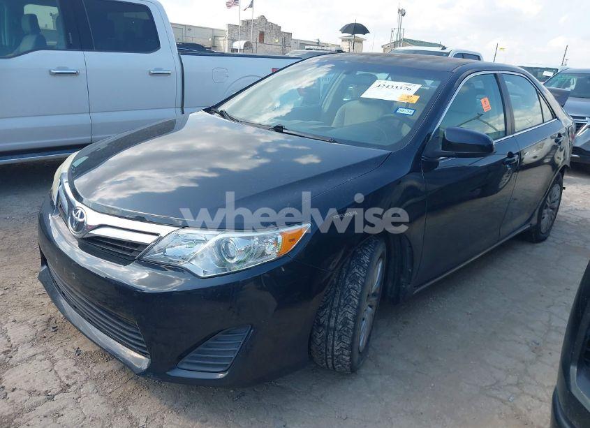 Photo 2 of 2012 Toyota Camry LE (VIN 4T4BF1FK0CR198955)