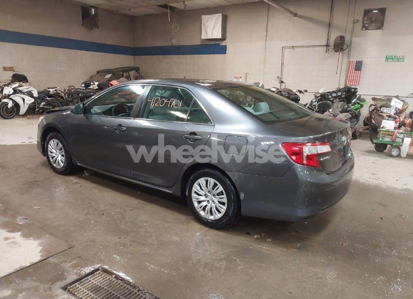 Photo 3 of 2012 Toyota Camry LE (VIN 4T4BF1FK0CR235860)