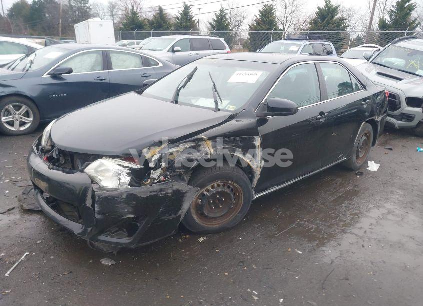 Photo 2 of 2013 Toyota Camry LE (VIN 4T4BF1FK0DR277673)