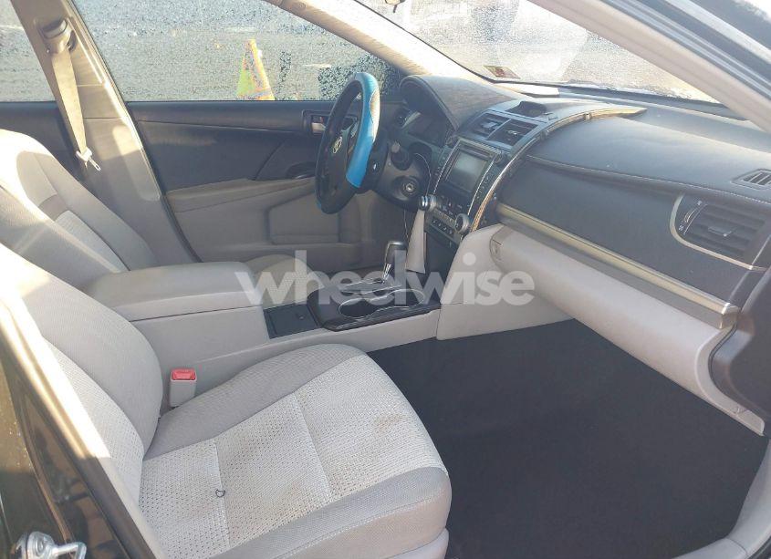 Photo 5 of 2013 Toyota Camry LE (VIN 4T4BF1FK0DR307822)