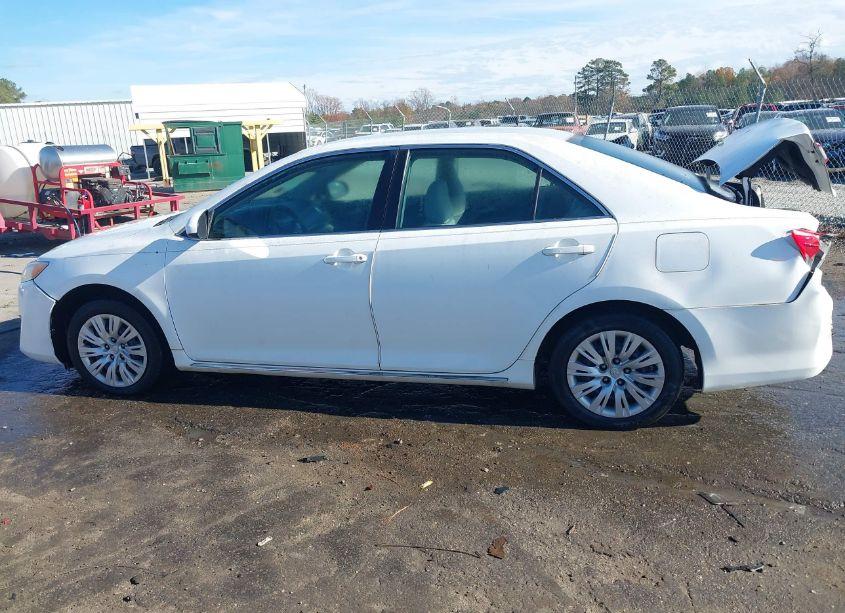 Photo 14 of 2013 Toyota Camry LE (VIN 4T4BF1FK0DR313099)