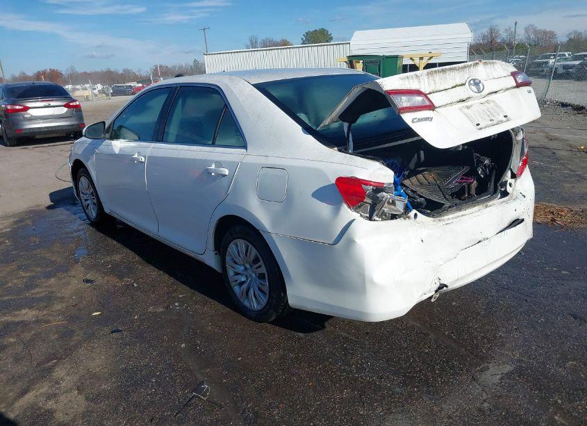 Photo 3 of 2013 Toyota Camry LE (VIN 4T4BF1FK0DR313099)