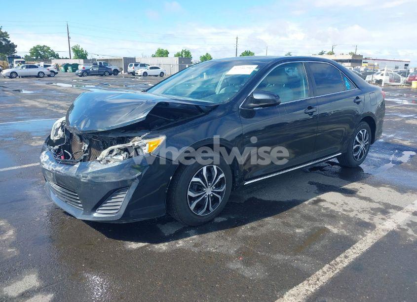 Photo 2 of 2013 Toyota Camry LE (VIN 4T4BF1FK0DR315662)