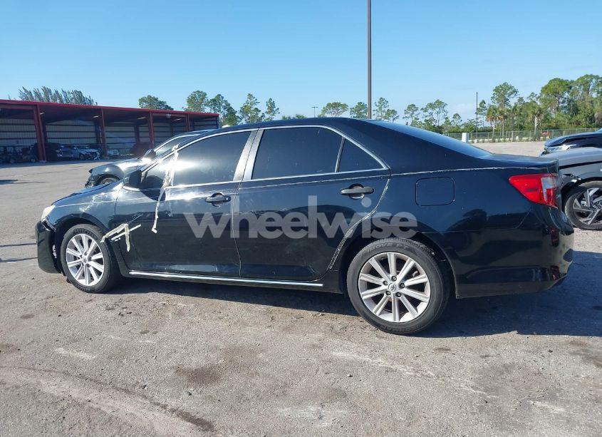 Photo 14 of 2013 Toyota Camry XLE (VIN 4T4BF1FK0DR321557)