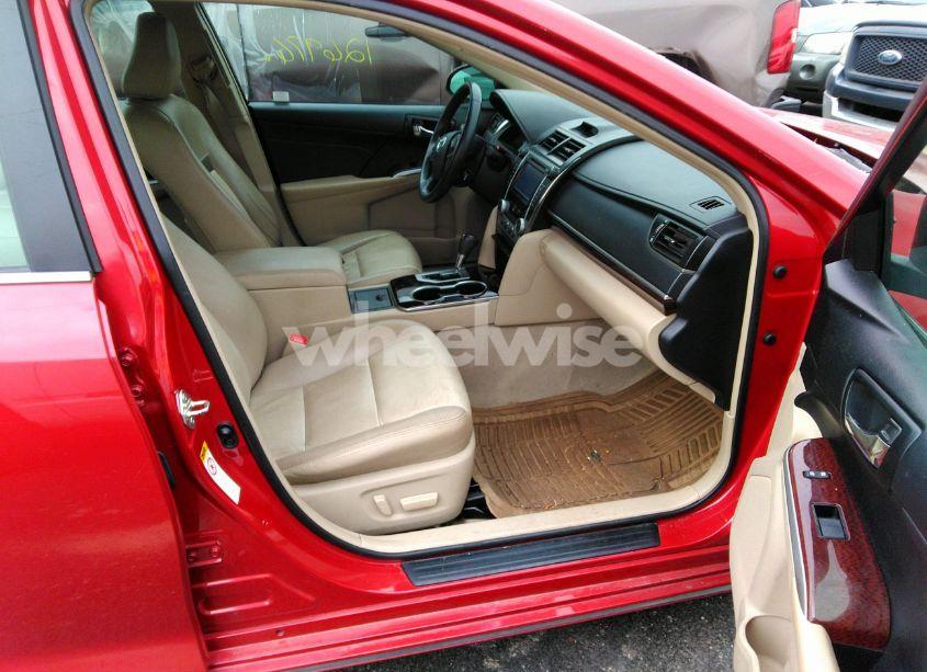 Photo 5 of 2013 Toyota Camry XLE (VIN 4T4BF1FK0DR333305)