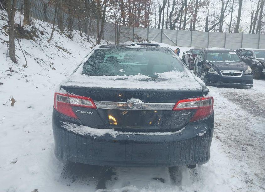 Photo 16 of 2014 Toyota Camry XLE (VIN 4T4BF1FK0ER355547)