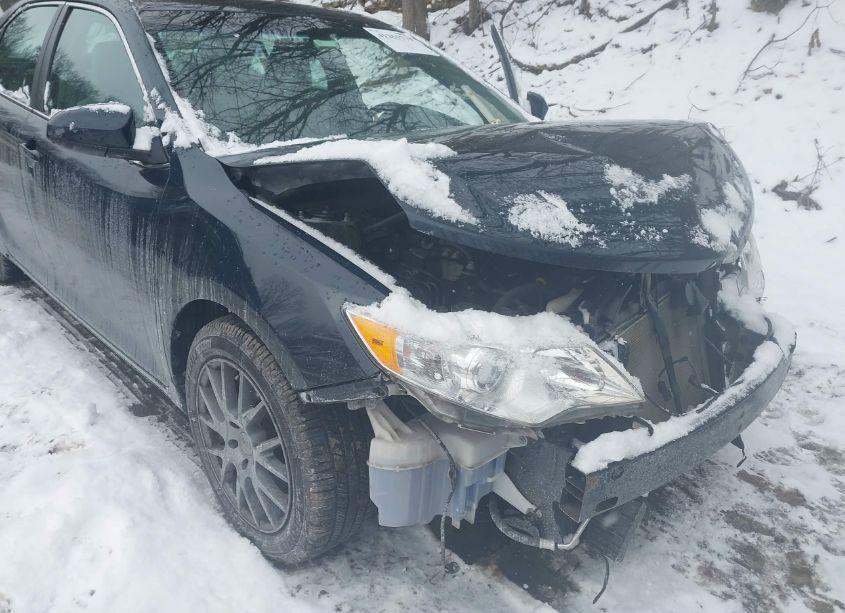 Photo 19 of 2014 Toyota Camry XLE (VIN 4T4BF1FK0ER355547)