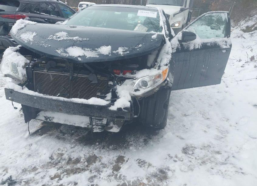 Photo 21 of 2014 Toyota Camry XLE (VIN 4T4BF1FK0ER355547)