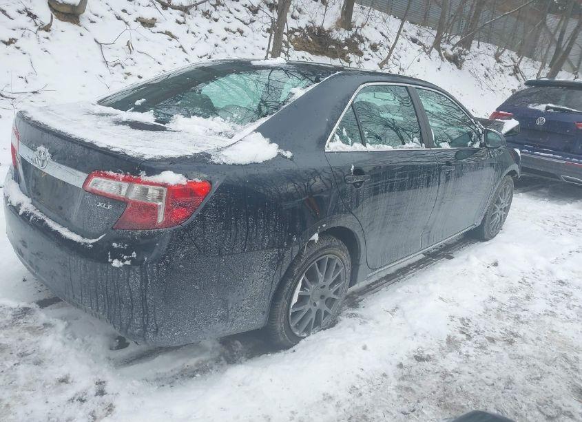 Photo 4 of 2014 Toyota Camry XLE (VIN 4T4BF1FK0ER355547)