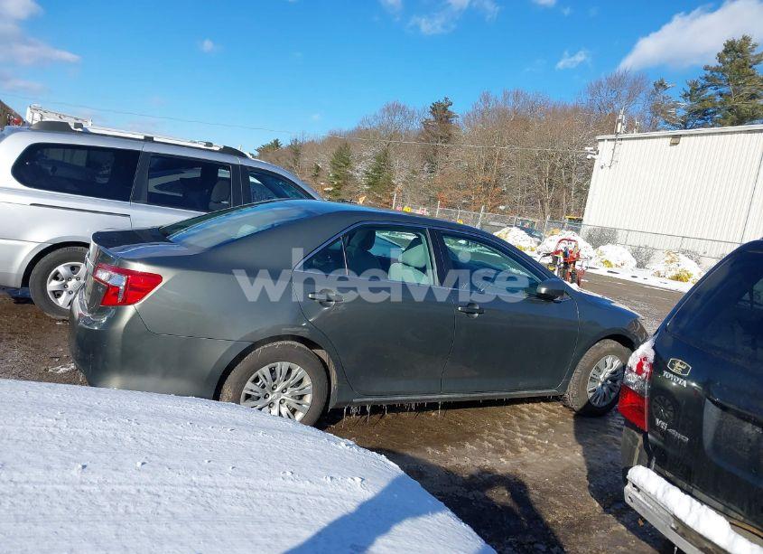 Photo 14 of 2014 Toyota Camry LE (VIN 4T4BF1FK0ER364930)