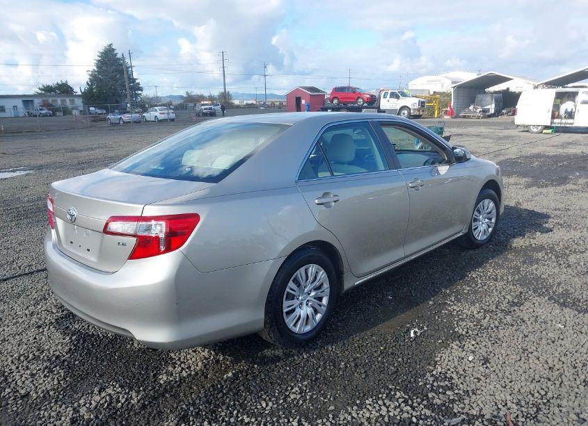 Photo 4 of 2014 Toyota Camry LE (VIN 4T4BF1FK0ER369660)