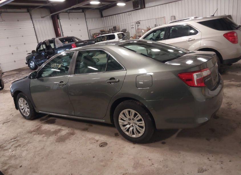 Photo 14 of 2014 Toyota Camry LE (VIN 4T4BF1FK0ER377385)