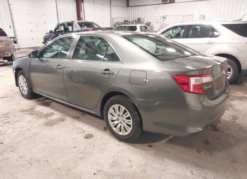 Photo 3 of 2014 Toyota Camry LE (VIN 4T4BF1FK0ER377385)