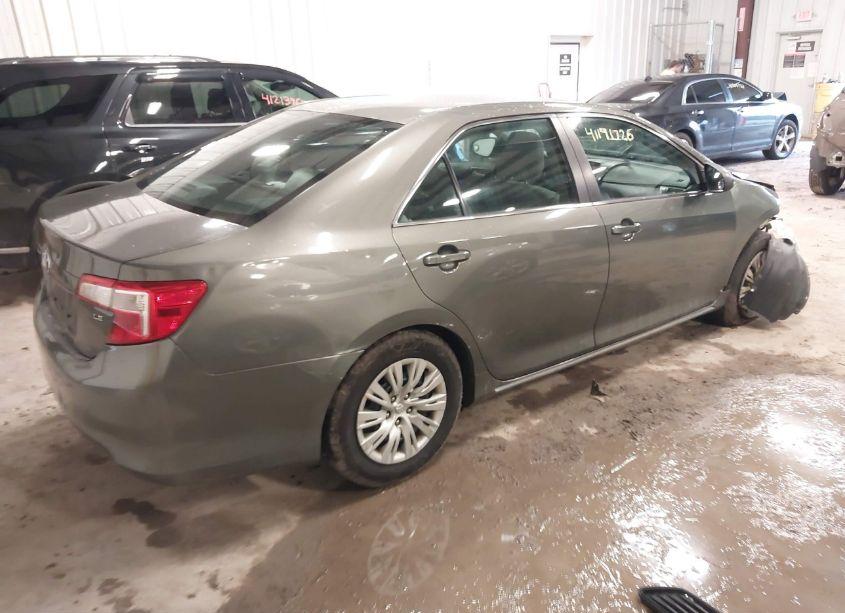 Photo 4 of 2014 Toyota Camry LE (VIN 4T4BF1FK0ER377385)