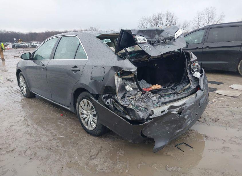 Photo 6 of 2014 Toyota Camry LE (VIN 4T4BF1FK0ER397720)