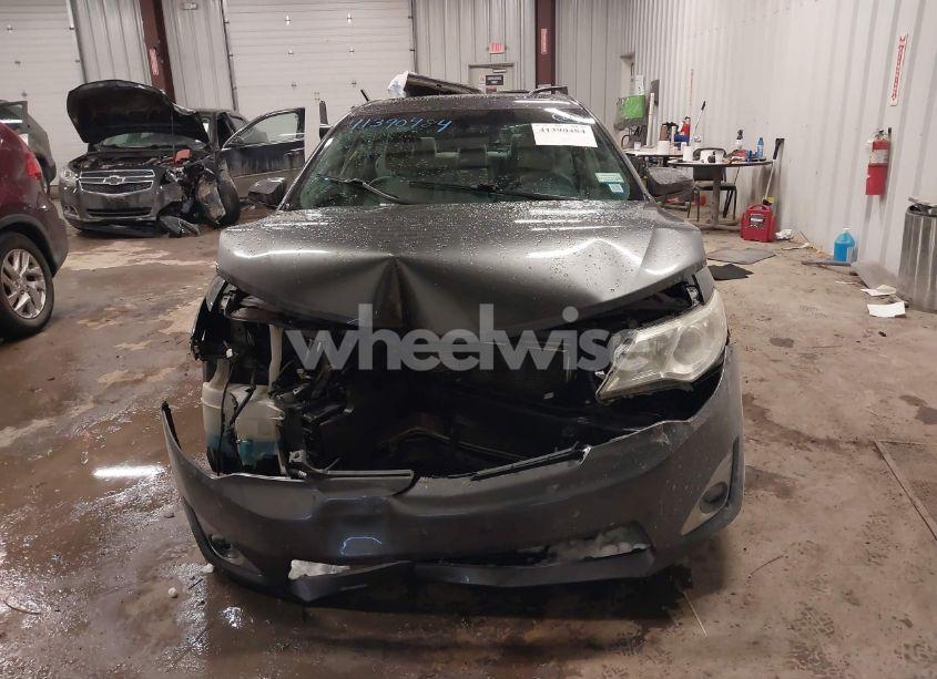 Photo 12 of 2014 Toyota Camry XLE (VIN 4T4BF1FK0ER404388)