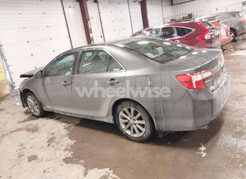 Photo 14 of 2014 Toyota Camry XLE (VIN 4T4BF1FK0ER404388)