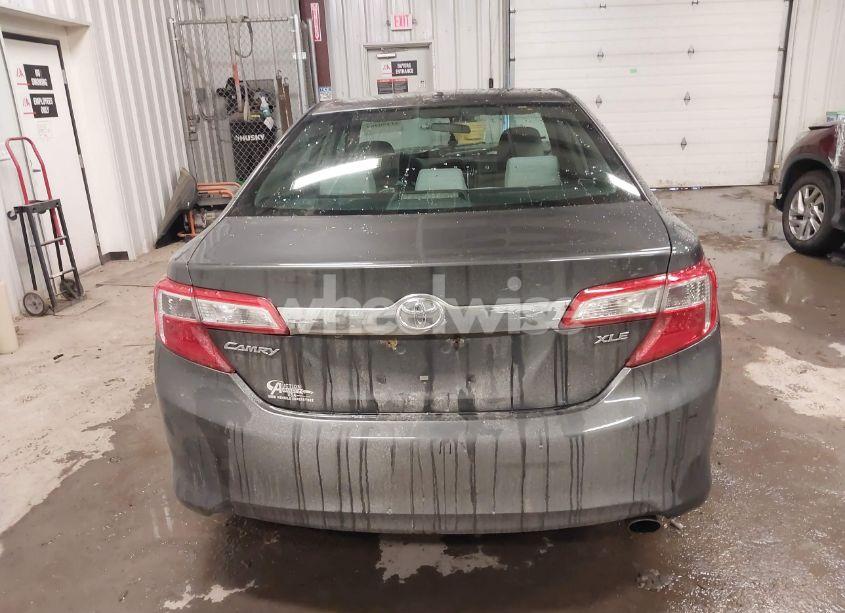 Photo 16 of 2014 Toyota Camry XLE (VIN 4T4BF1FK0ER404388)