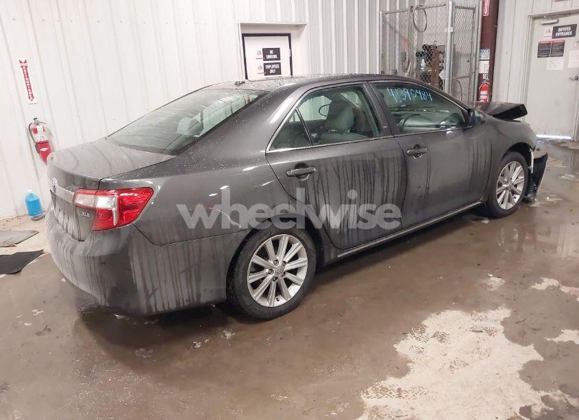 Photo 4 of 2014 Toyota Camry XLE (VIN 4T4BF1FK0ER404388)