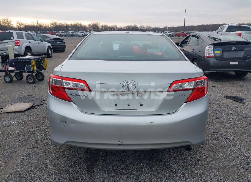 Photo 17 of 2014 Toyota Camry L/SE/LE/XLE (VIN 4T4BF1FK0ER405251)