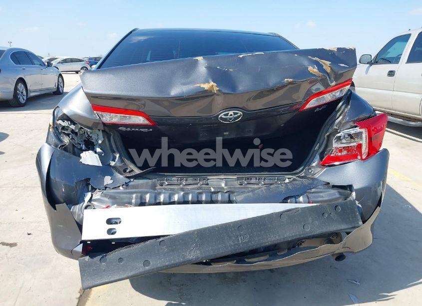 Photo 17 of 2014 Toyota Camry LE (VIN 4T4BF1FK0ER408764)