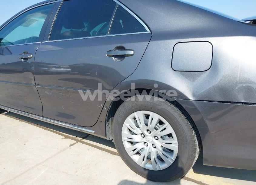 Photo 18 of 2014 Toyota Camry LE (VIN 4T4BF1FK0ER408764)