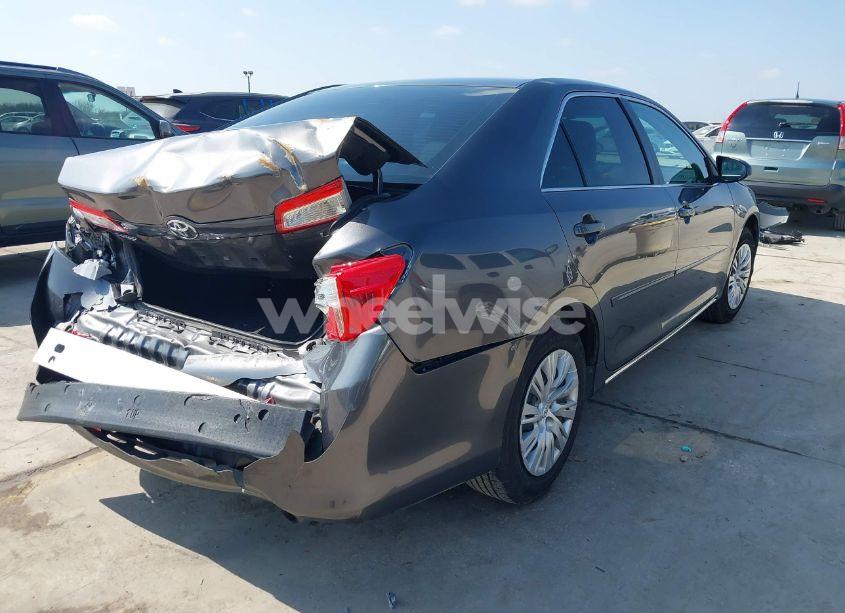 Photo 4 of 2014 Toyota Camry LE (VIN 4T4BF1FK0ER408764)