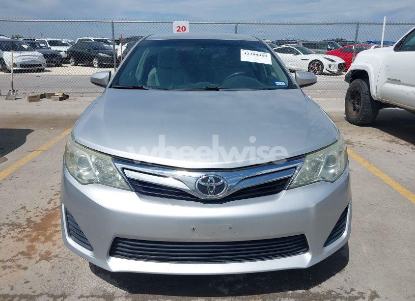 Photo 12 of 2014 Toyota Camry LE (VIN 4T4BF1FK0ER420056)