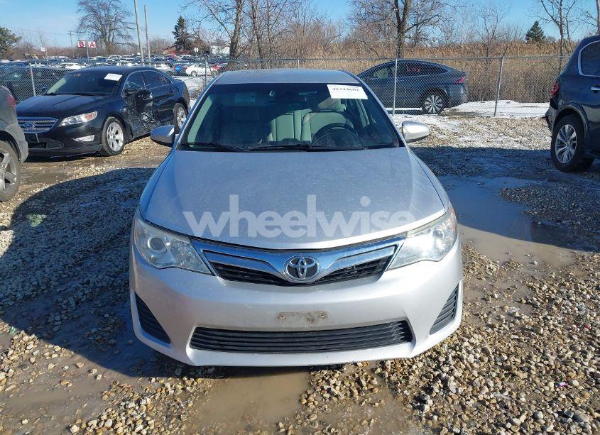 Photo 12 of 2014 Toyota Camry LE (VIN 4T4BF1FK0ER425144)