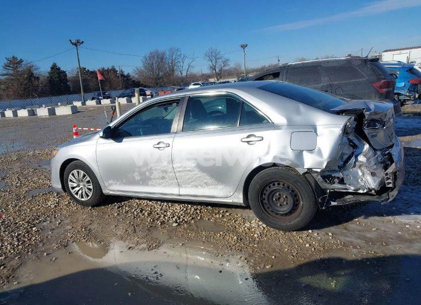 Photo 14 of 2014 Toyota Camry LE (VIN 4T4BF1FK0ER425144)