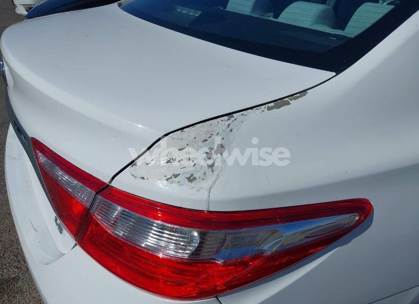 Photo 18 of 2015 Toyota Camry LE/SE/XLE/XSE (VIN 4T4BF1FK0FR452832)