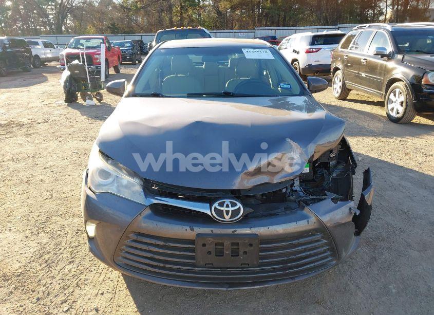 Photo 13 of 2015 Toyota Camry XLE (VIN 4T4BF1FK0FR467296)