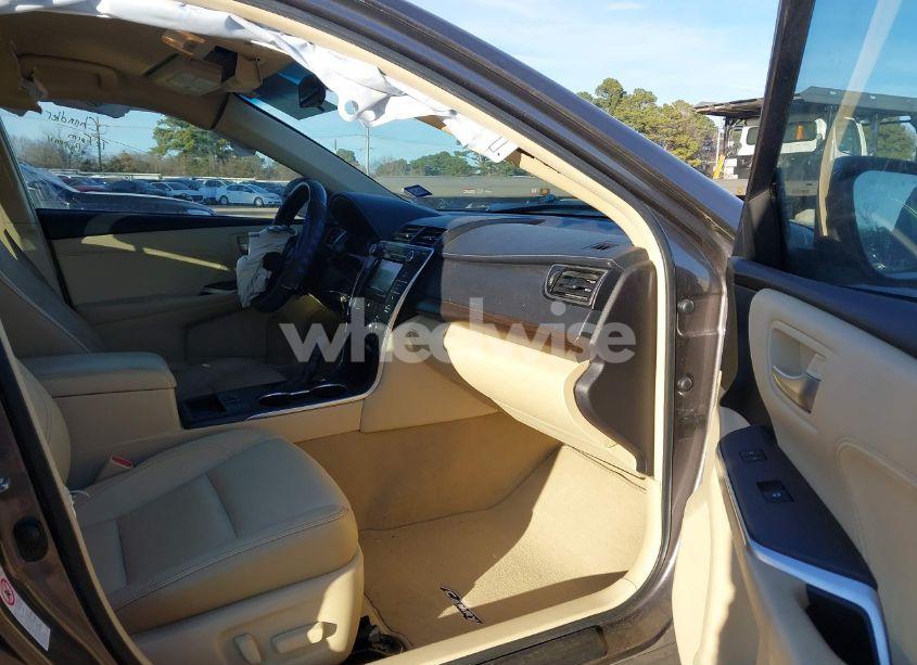 Photo 5 of 2015 Toyota Camry XLE (VIN 4T4BF1FK0FR467296)