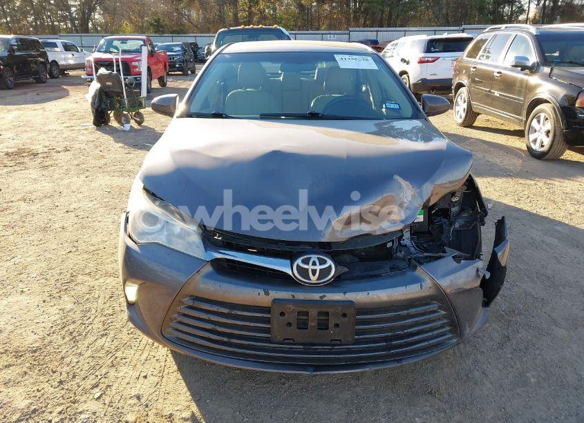 Photo 6 of 2015 Toyota Camry XLE (VIN 4T4BF1FK0FR467296)