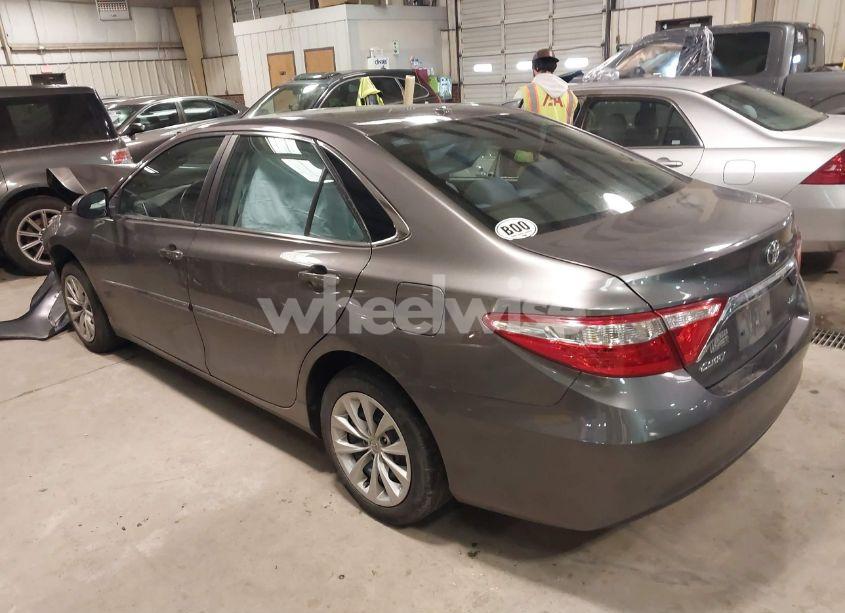 Photo 3 of 2015 Toyota Camry LE (VIN 4T4BF1FK0FR484230)