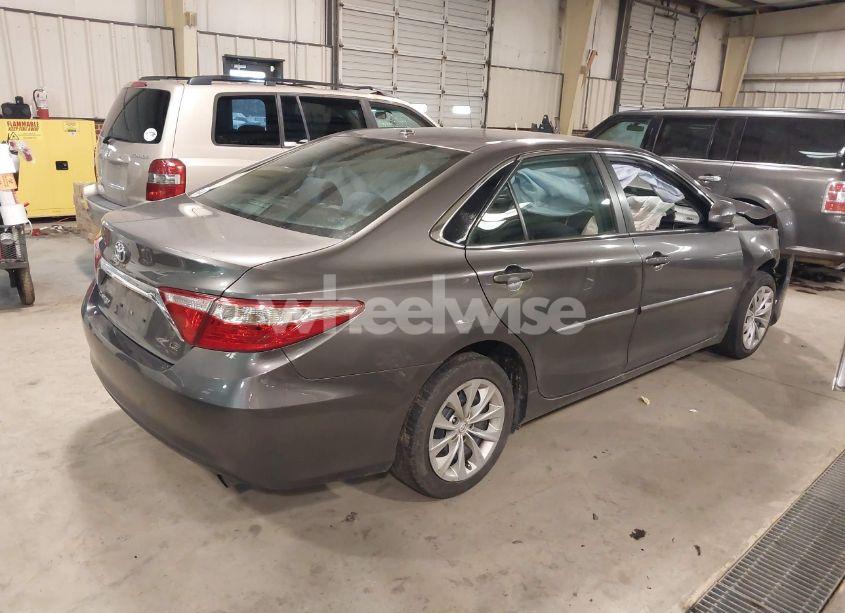 Photo 4 of 2015 Toyota Camry LE (VIN 4T4BF1FK0FR484230)