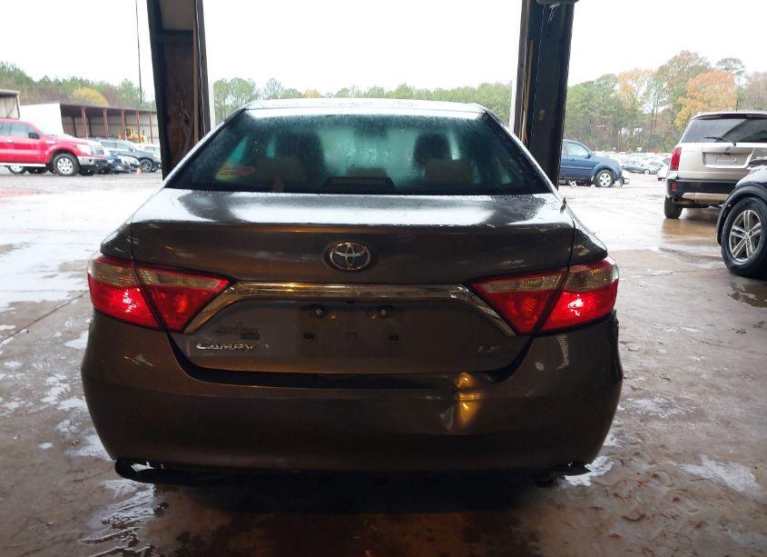 Photo 16 of 2015 Toyota Camry LE (VIN 4T4BF1FK0FR490836)
